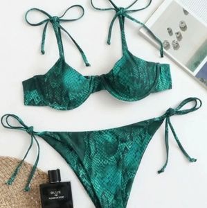 Snakeskin Print Bikini (S)✨